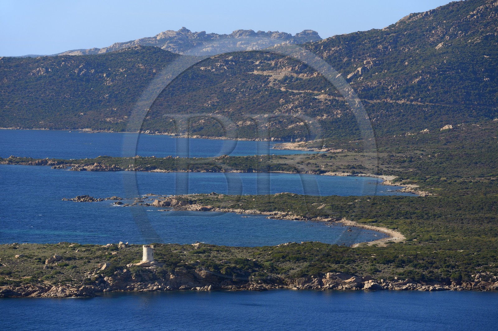 France, Corse-du-Sud (2A), Monacia-d'Aullène, tour genoise d'Olmeto (vue aérienne)