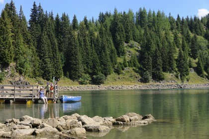 Suisse, canton de Vaud, Villars-sur-Ollon, lac des Chavonnes