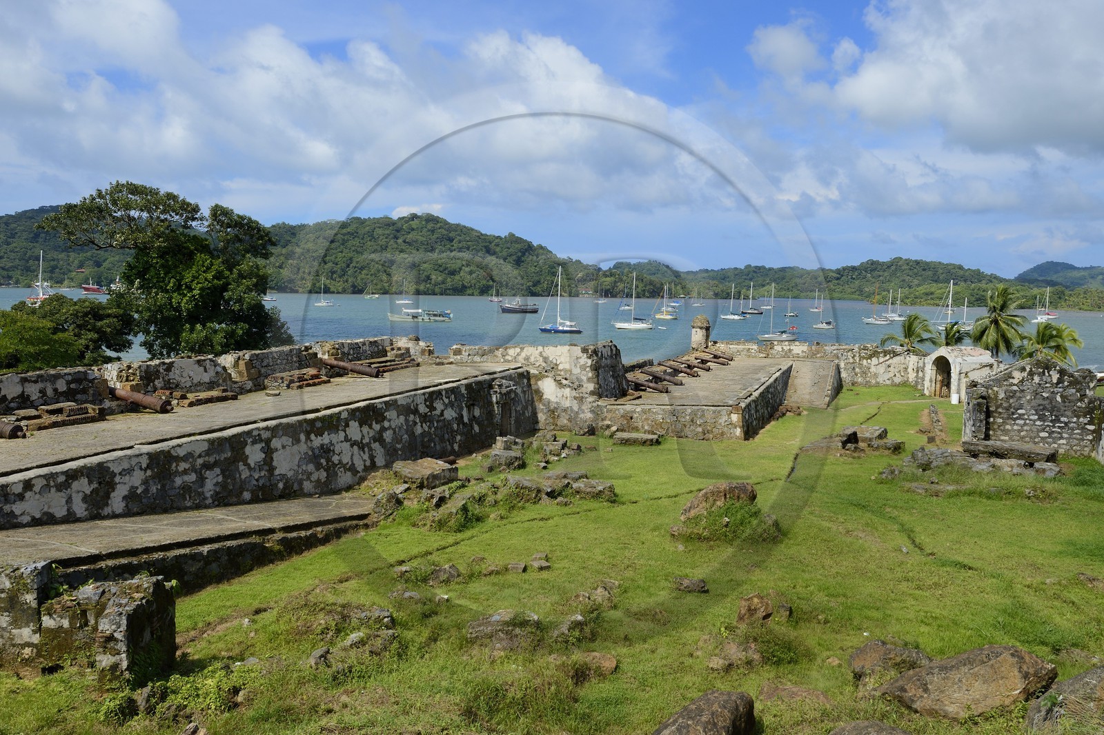 Panama, province de Colon, Portobelo, classé Patrimoine Mondial de l'UNESCO, batterie du fort de Santiago de la Gloria
