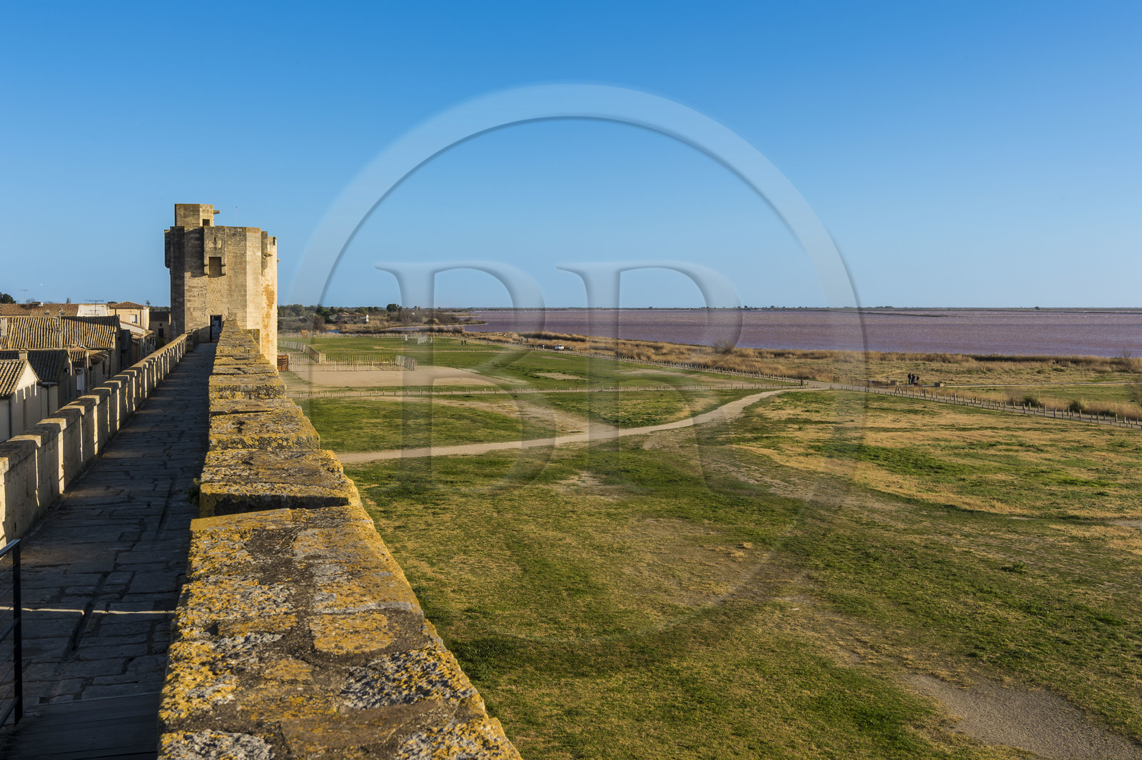 France, Gard (30), Aigues-Mortes, tours et remparts Sud