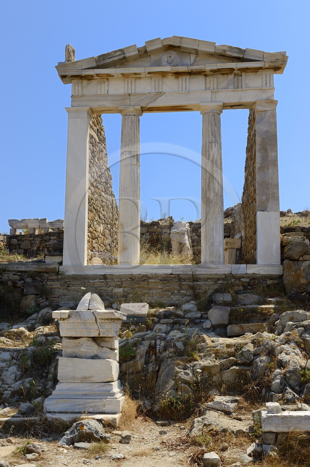 Grèce, île de Delos, classée Patrimoine Mondial de l'UNESCO, site archéologique de Délos, sanctuaire d'Apollon, la plus grande cité antique de la mer Egée, Temple d'Isis