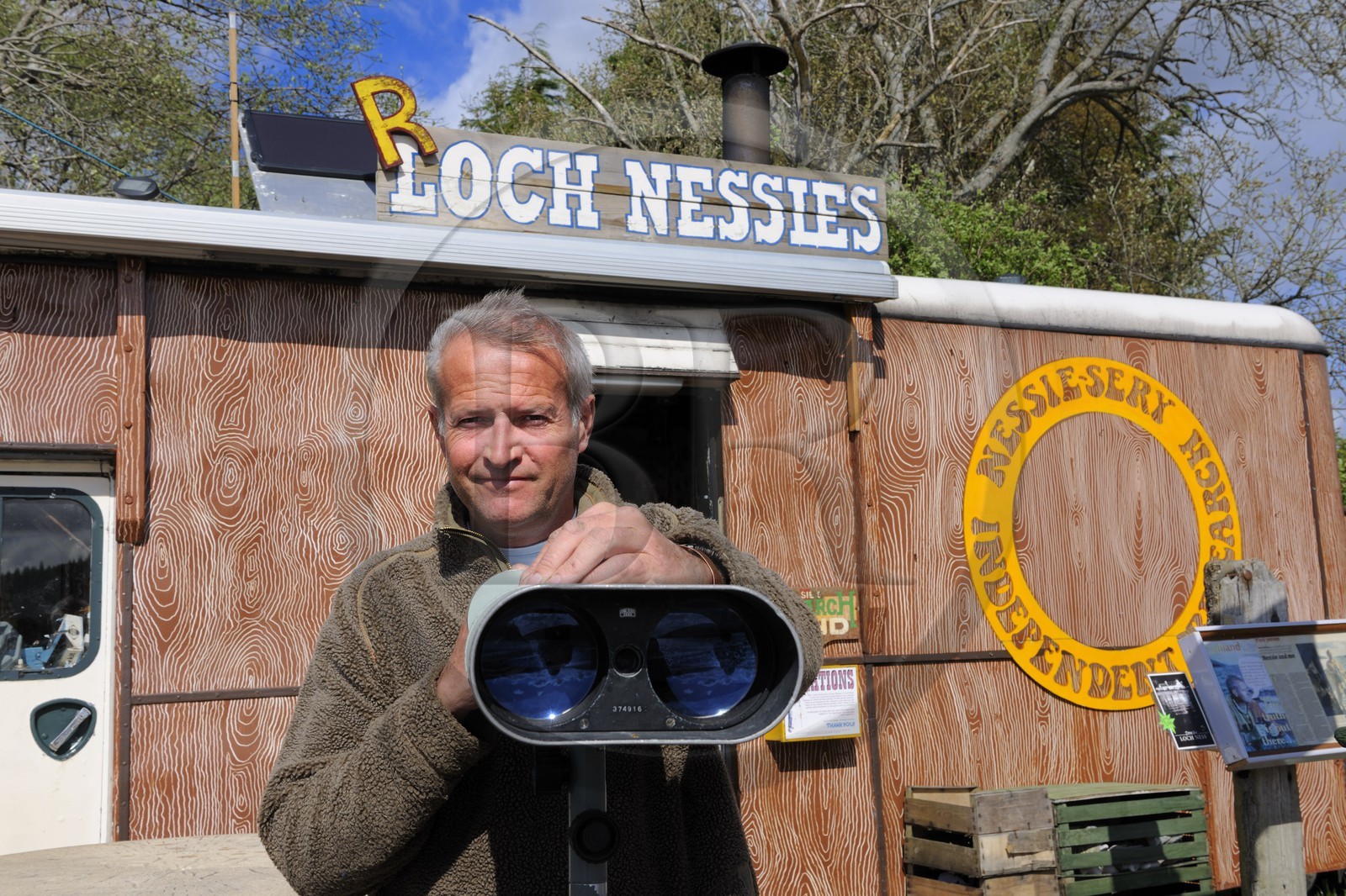 Royaume-Uni, Ecosse, région des Highlands, le Loch Ness, Steve Feltham qui chasse  Nessie depuis 1991
