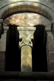 France, Manche (50), l'abbaye du Mont-Saint-Michel, classé Patrimoine Mondial de l'UNESCO, détail de la nef de l'église abbatiale