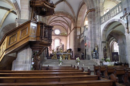 France, Bas-Rhin (67), Route des vins d'Alsace, Andlau, abbaye bénédictine d'Andlau fondée en 880, église abbatiale Saint-Pierre-et-Saint-Paul (XIème-XVIIIème siècles)