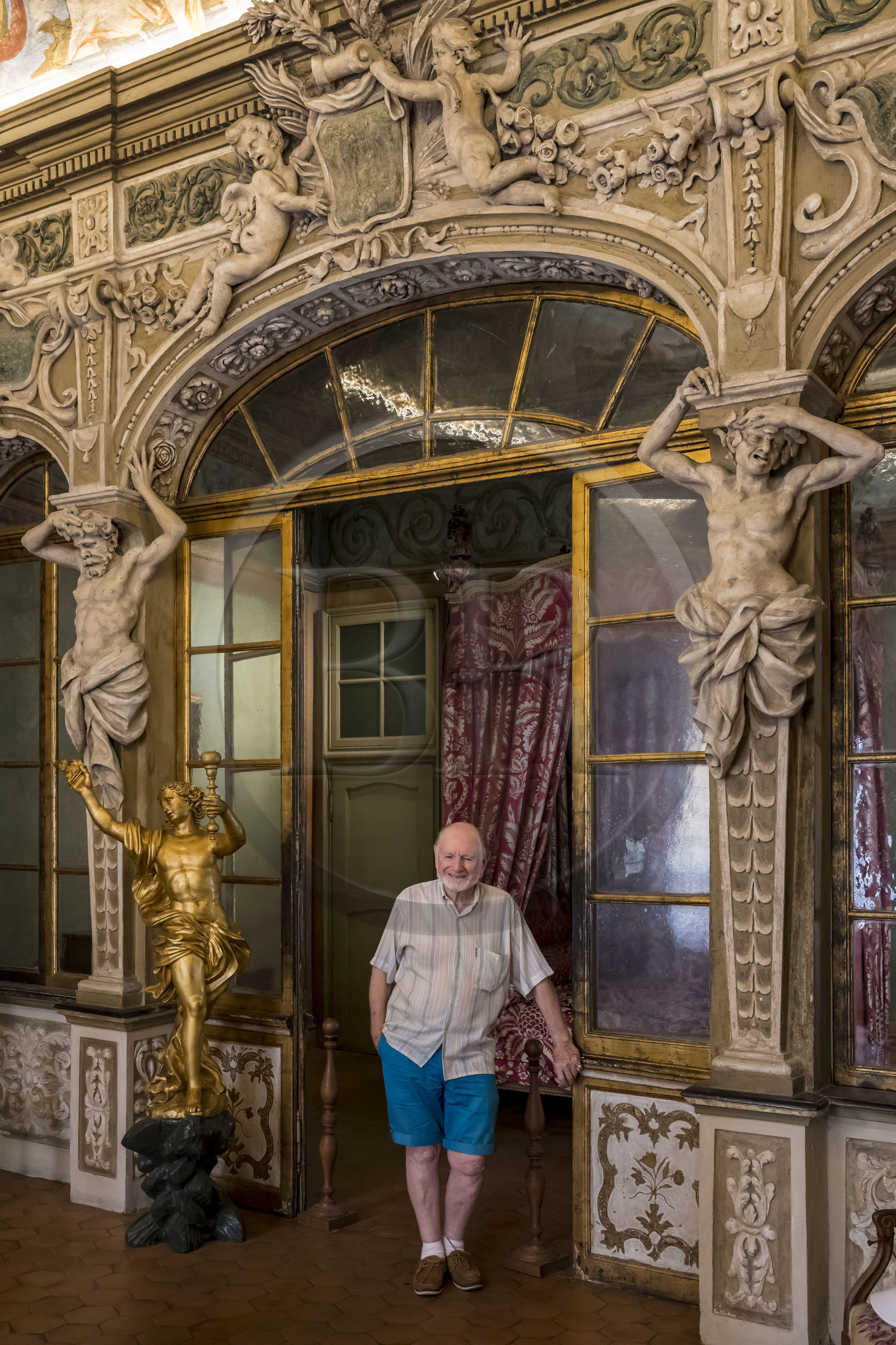 France, Alpes-Maritimes, Nice, old town, Palais Lascaris mid 17th century, second floor state room and its alcove, the historian Luc Thévenon