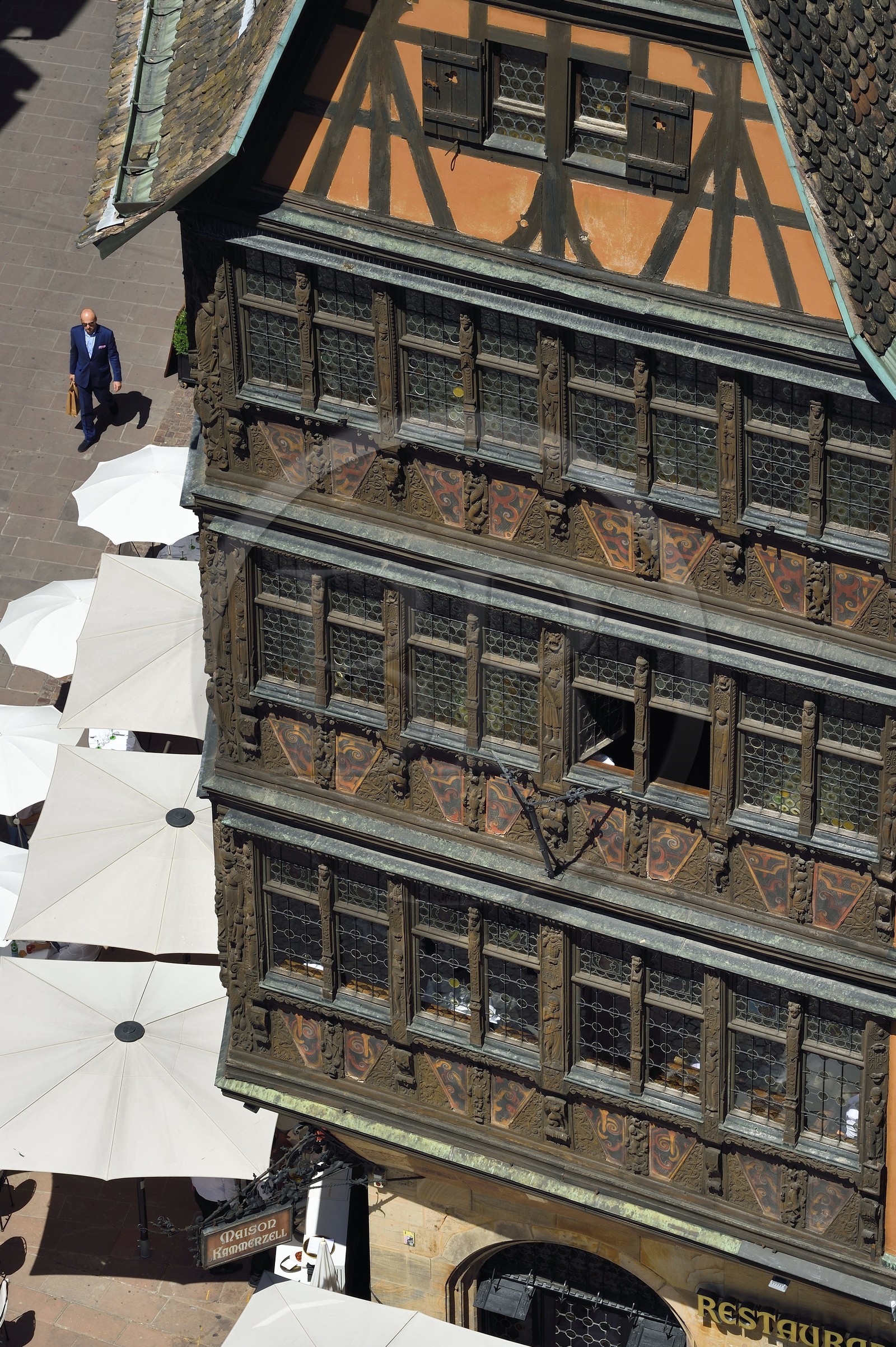 France, Bas-Rhin (67), Strasbourg, vieille ville classée au Patrimoine Mondial de l'UNESCO, place de la cathédrale, Maison Kammerzell du XVe-XVIe siècle