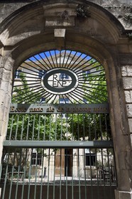 France, Bouches-du-Rhône (13), Arles, École nationale supérieure de la photographie (ENSP) installée dans un ancien hotel particulier du XVIIIe siècle, l'Hotel Quiqueran de Beaujeu