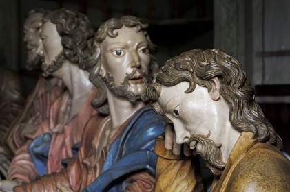 Brésil, Etat du Minas Gerais, ville de Congonhas do Campo, église Santuario Bom Jesus de Matosinhos, Scènes de la Passion par le sculpteur Aleijadinho: Judas dans la Cène (Route de l'or, Estrada Real)