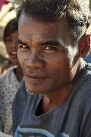 Philippines, Calamian Islands dans le nord de Palawan, Uson Island dans la baie de Coron, village de Barangay Lajala, le pêcheur Tagbanua Carlito Bering