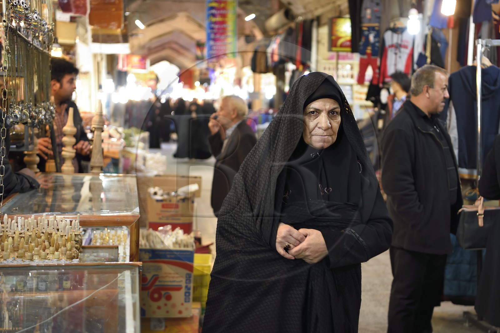 Iran, province d'Ispahan, Ispahan, Bazar-e Bozorg (Grand Bazar), immense bazar couvert qui remonte à près de 1300 ans