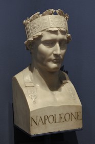 Italie, Lombardie, Milan, musée du Risorgimento (Museo del Risorgimento), buste de Napoleon Roi d'Italie portant la couronne de Fer (1809) par le sculpteur Giovanni Battista Comolli