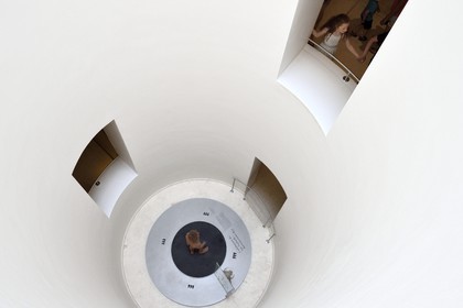 France, Dordogne, Perigord Noir, Vezere Valley, Les Eyzies de Tayac Sireuil, listed as World Heritage by UNESCO, Musee de la Prehistoire (Museum of Prehistory), reconstitution and skeleton of the Lake Turkana teenager (Nariokotome Boy), this fossil dated around 1.8 million years is attached either to the Homo ergaster species either the Homo erectus