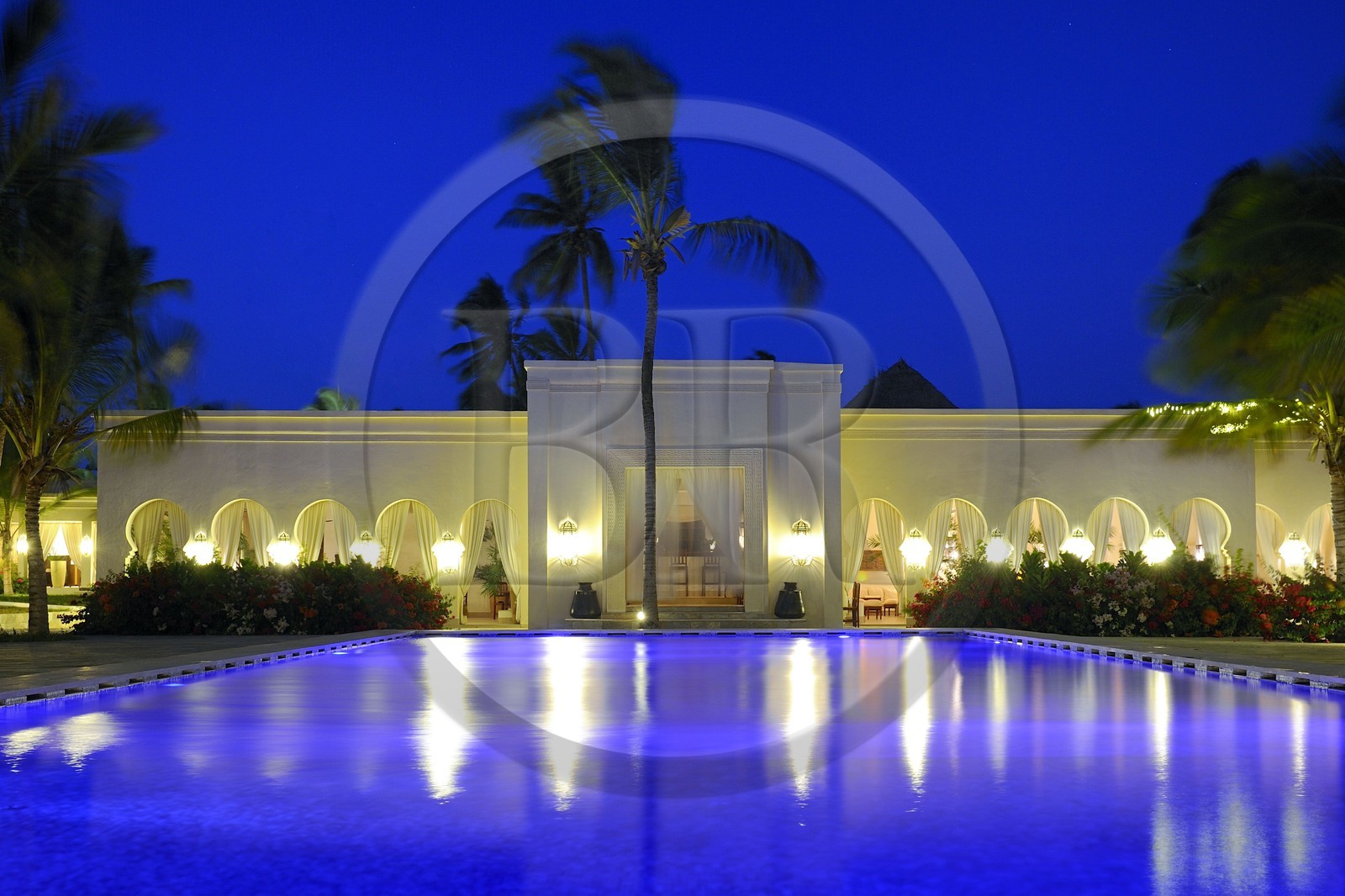 Tanzania, Zanzibar Archipelago, Unguja island (Zanzibar),  southeast coast, Bwejuu, the very exclusif Baraza Resort & Spa, one of the restaurants