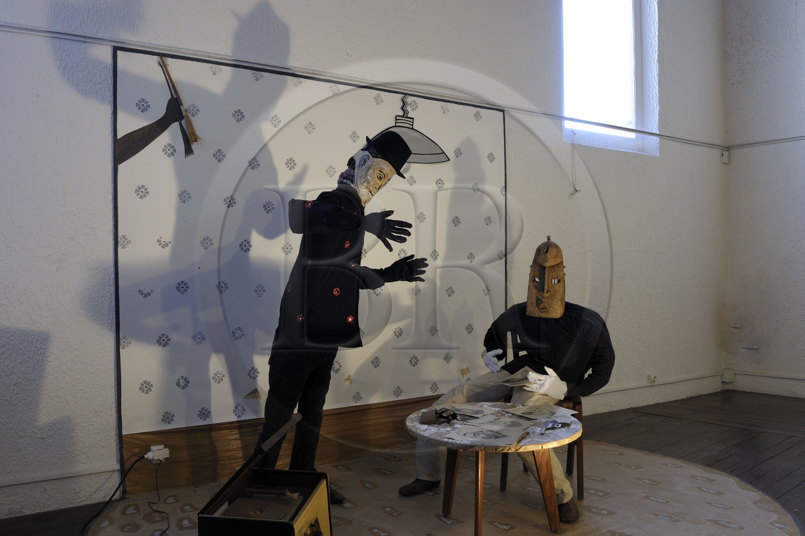 France, Herault, Sete, Frontignan museum, exhibition from the artist painter Andre Cervera Serie couleur pour roman noir, ou du rififi sur la toile