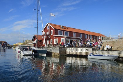 Suède, Västra Götaland, Smögen, le quai de l'hotel-restaurant Sea Lodge
