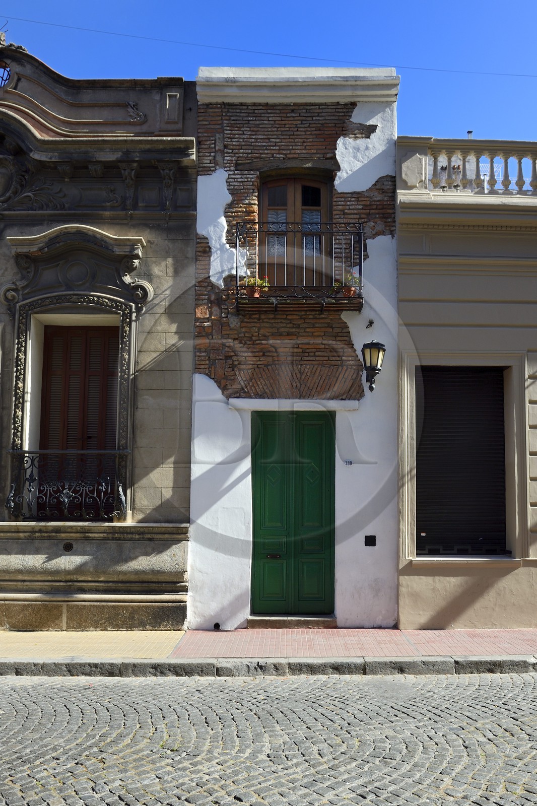 Argentine, Buenos Aires, quartier Saint Telmo, pasaje de San Lorenzo, la Casa Minima large de 2,30 m seulement