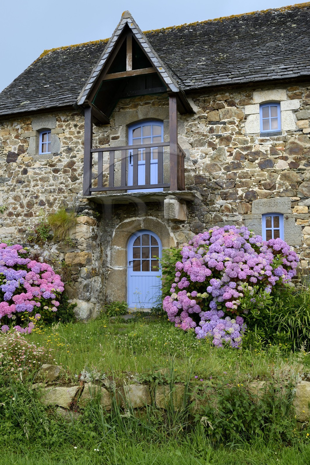 France, Finistere, Barnenez, traditional house