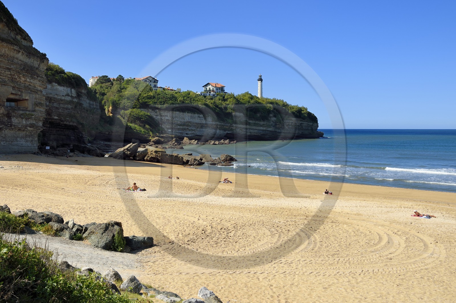 France, Pyrenees Atlantiques, Basque Country, Anglet, Petite Chambre d'Amour beach and the Biarritz lighthouse