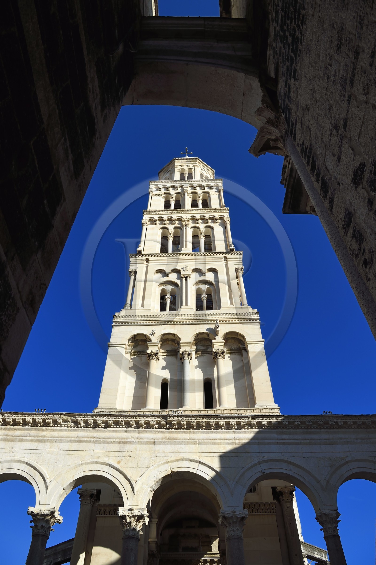 Croatie, Dalmatie, cote dalmate, Split, vieille ville romaine classée Patrimoine Mondial de l'UNESCO, palais de Dioclétien, la cathédrale Saint-Domnius construite dans l'ancien mausolée de l'empereur romain Dioclétien