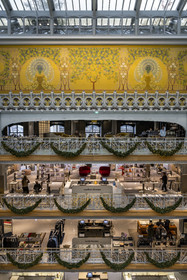 France, Paris (75), le grand magasin de La Samaritaine pendant les fêtes de Noël
