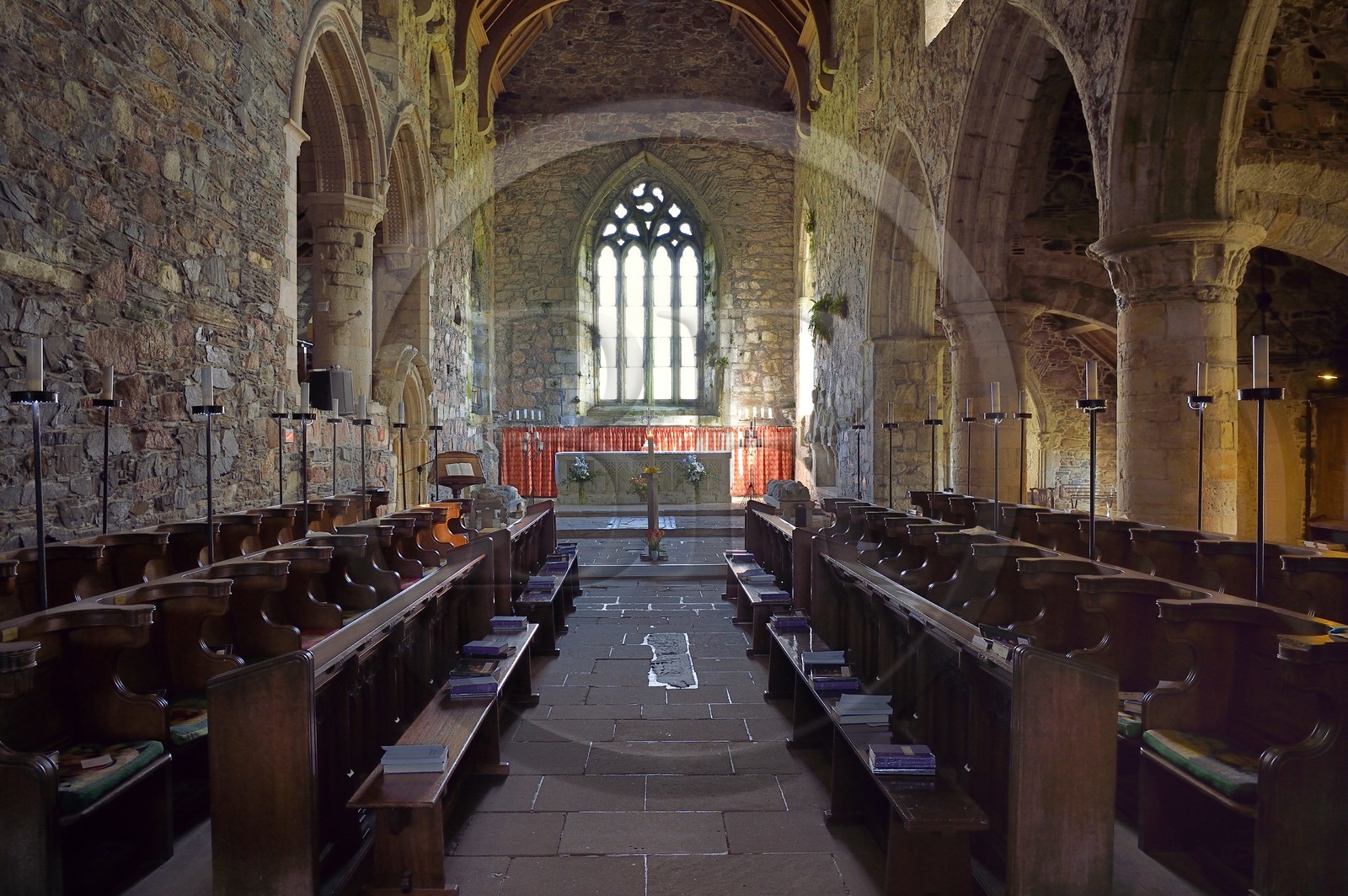 United Kingdom, Scotland, Highland, Inner Hebrides, Isle of Iona facing the Isle of Mull, Iona abbey founded by Saint Columba in the 6th century, the church (circa 1200)