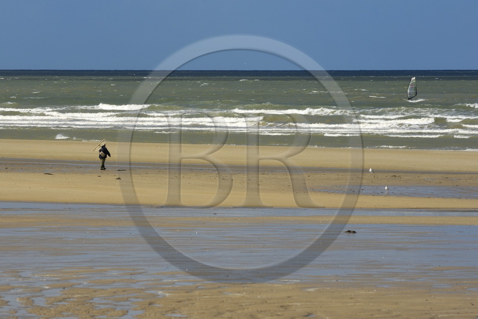 France, Calvados (14), Cote de Nacre, la plage de Ouistreham-Riva-Bella