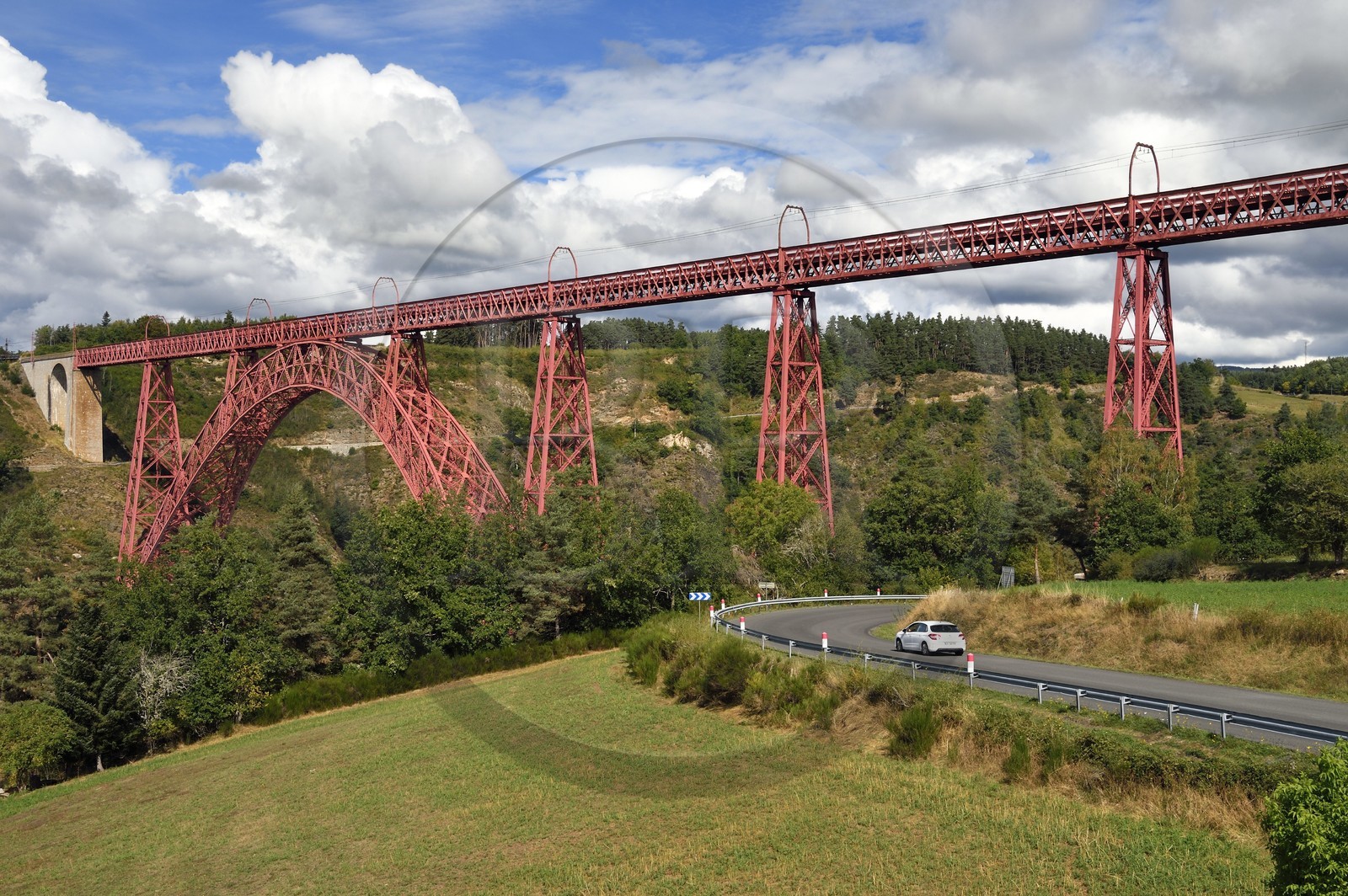France, Cantal (15),les gorges de la Truyère, viaduc de Garabit des ingénieurs Léon Boyer pour la conception et Gustave Eiffel pour la réallisation