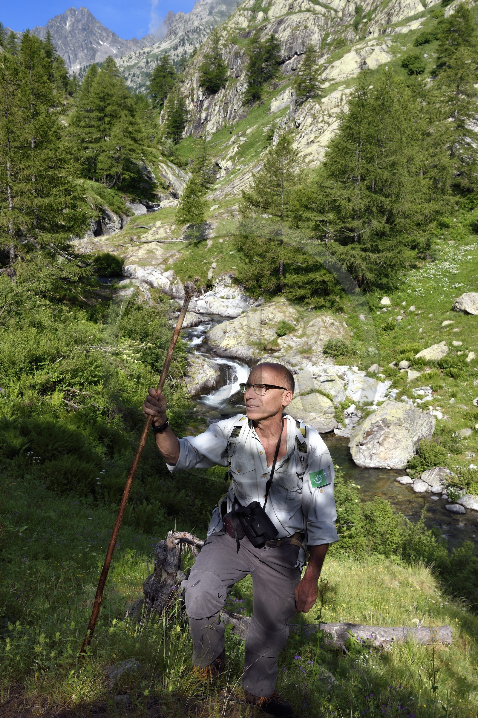 France, Alpes-Maritimes (06), parc national du Mercantour, vallée de la rivière Valmasque et sommets de la haute Valmasque, Alain Lanteri-Minet, guide et ancien garde-moniteur du parc