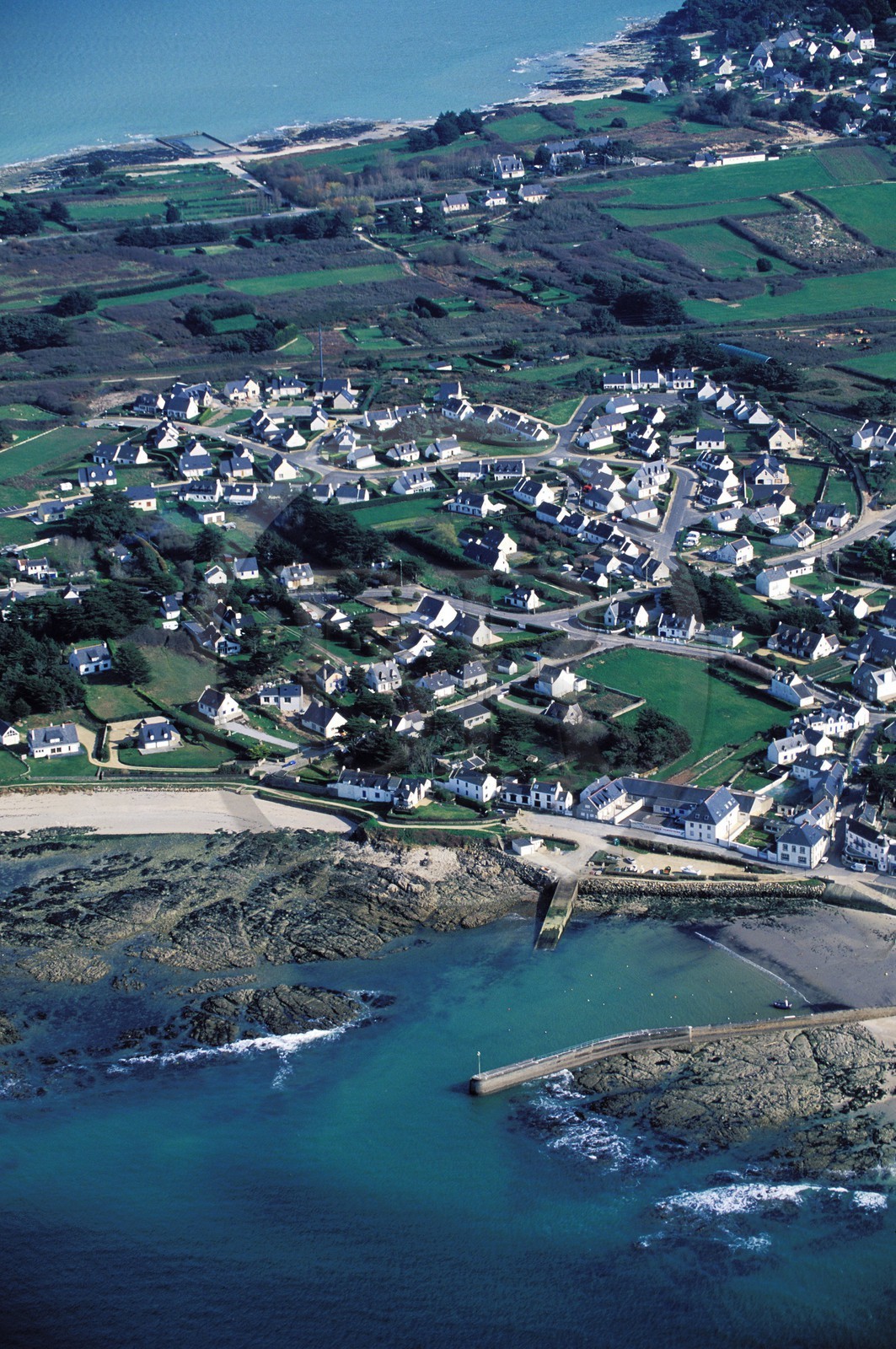 France, Morbihan (56), presqu'île de Quiberon, Portivy vers l' isthme de Penthièvre (vue aérienne)