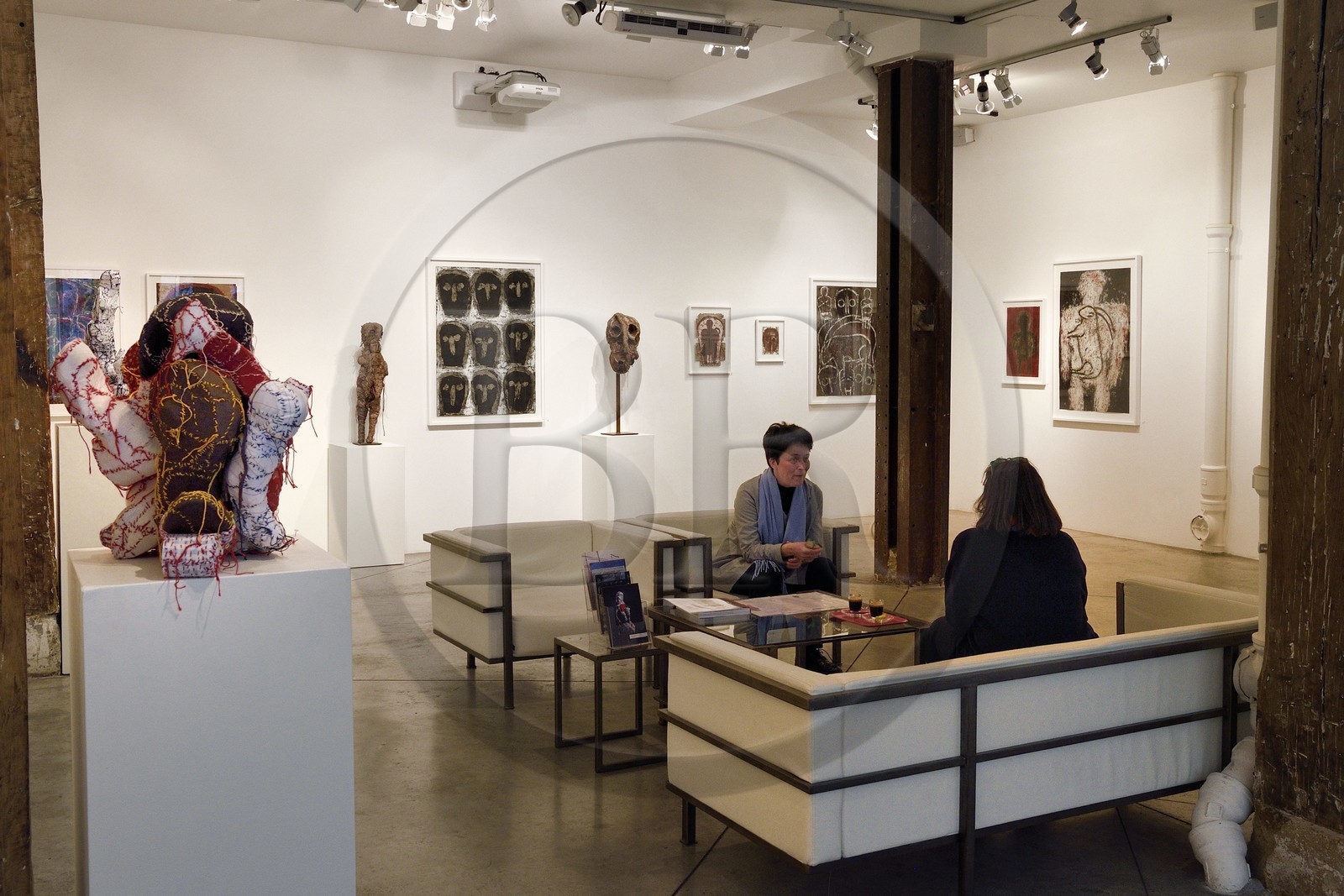 France, Paris, Galerie Christian Berst, galerie d'Art brut, exposition de l'artiste Michel Nedjar