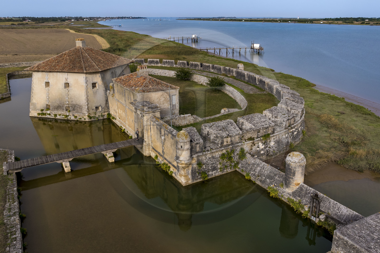 France, Charente-Maritime (17), Saint-Nazaire-sur-Charente, le Fort Lupin au bord de la Charente construit par Vauban (vue aérienne)