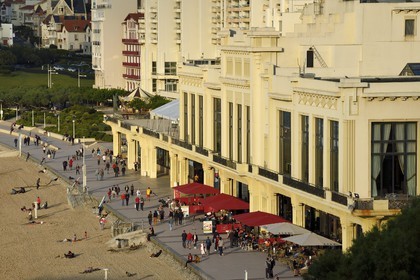 France, Pyrénées-Atlantiques (64), Pays-Basque, Biarritz, le casino sur la Grande Plage