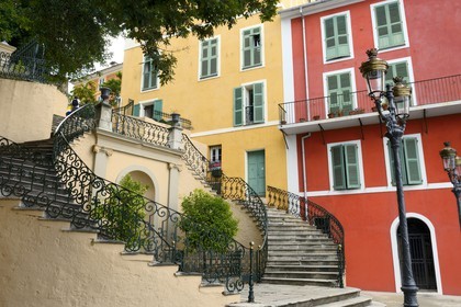France, Haute-Corse (2B), Bastia, escalier Romieu à double révolution qui conduit du jardin Romieu au vieux port