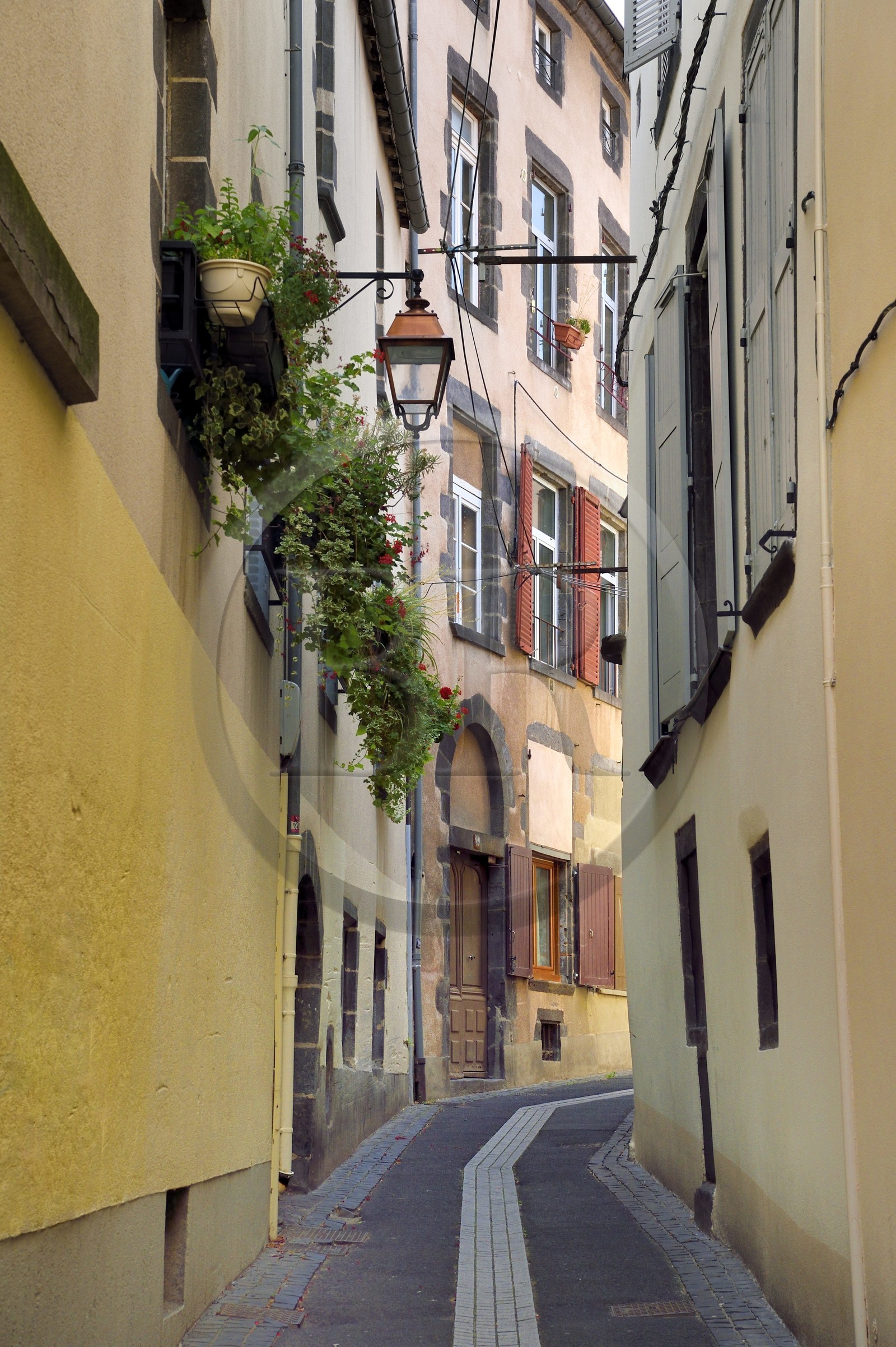 France, Puy de Dome, Clermont Ferrand, rue Thomas at the corner of rue Blaise Pascal