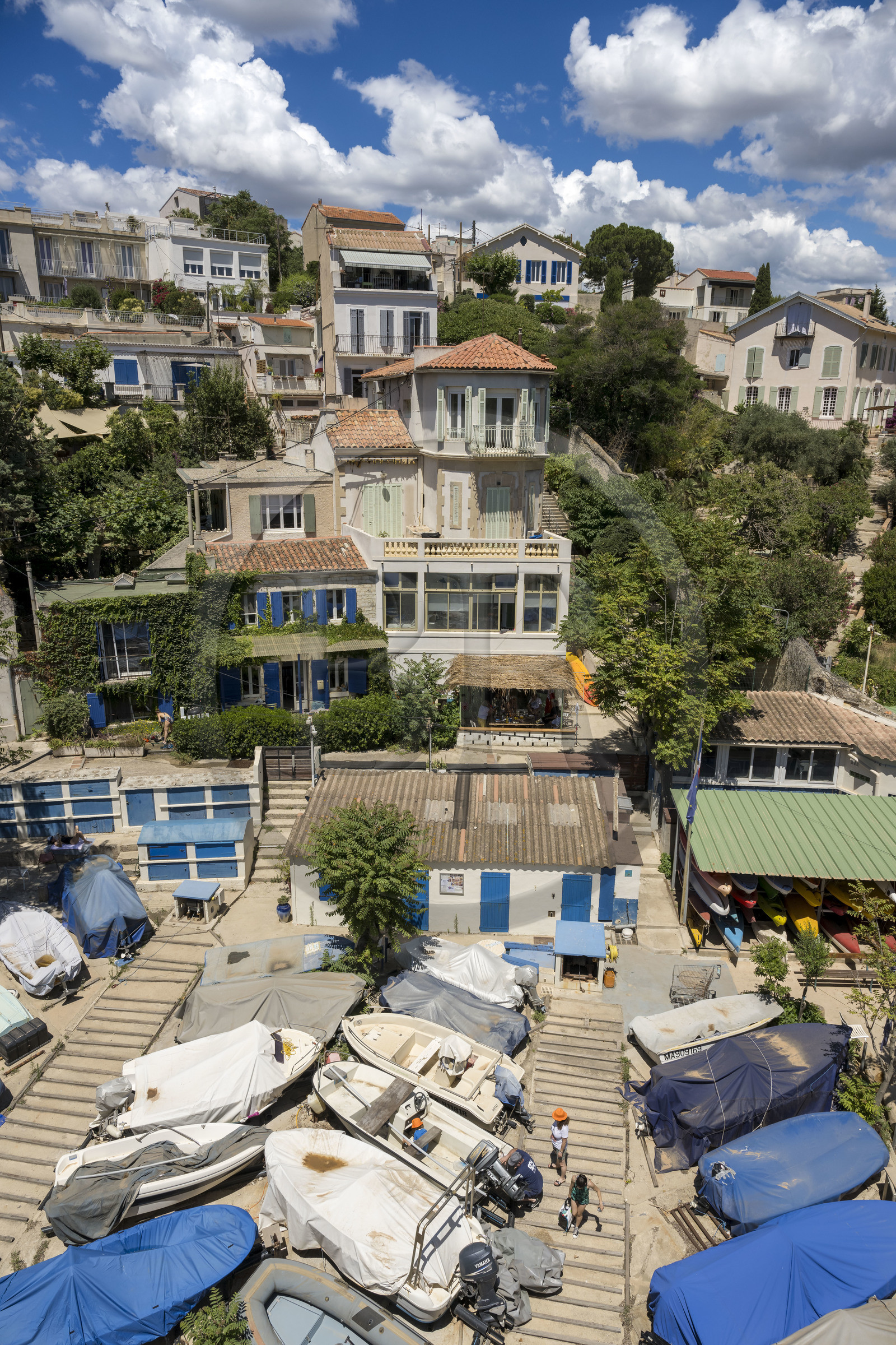 France, Bouches-du-Rhône (13), Marseille, quartier d'Endoume, le petit port de l'anse de la Fausse-monnaie