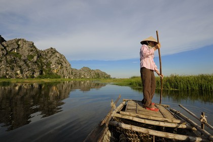 Vietnam, Ninh Binh province nicknamed Inland Halong Bay, Van Long Nature Reserve