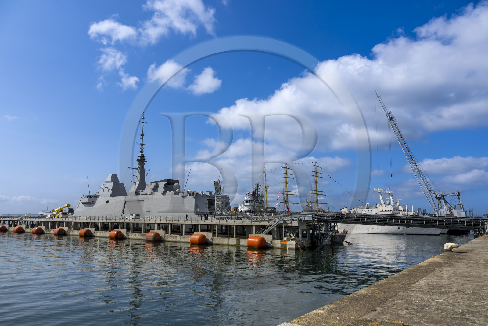France, Finistère (29), Brest, l'arsenal, la Rade-Abri du port militaire base navale de la Marine nationale
