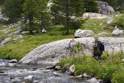France, Alpes-Maritimes (06), parc national du Mercantour, vallée de la Valmasque, pêche à la mouche