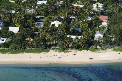 France, île de la Réunion, plage du lagon de Saint-Gilles-Les-Bains, l'Ermitage-les-Bains (vue aérienne)