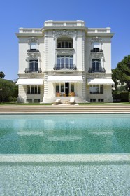 France, Alpes-Maritimes (06), Cannes, la villa La Californie où vécu Pablo Picasso, aujourd'hui renommé le Pavillon de Flore par Marina Picasso