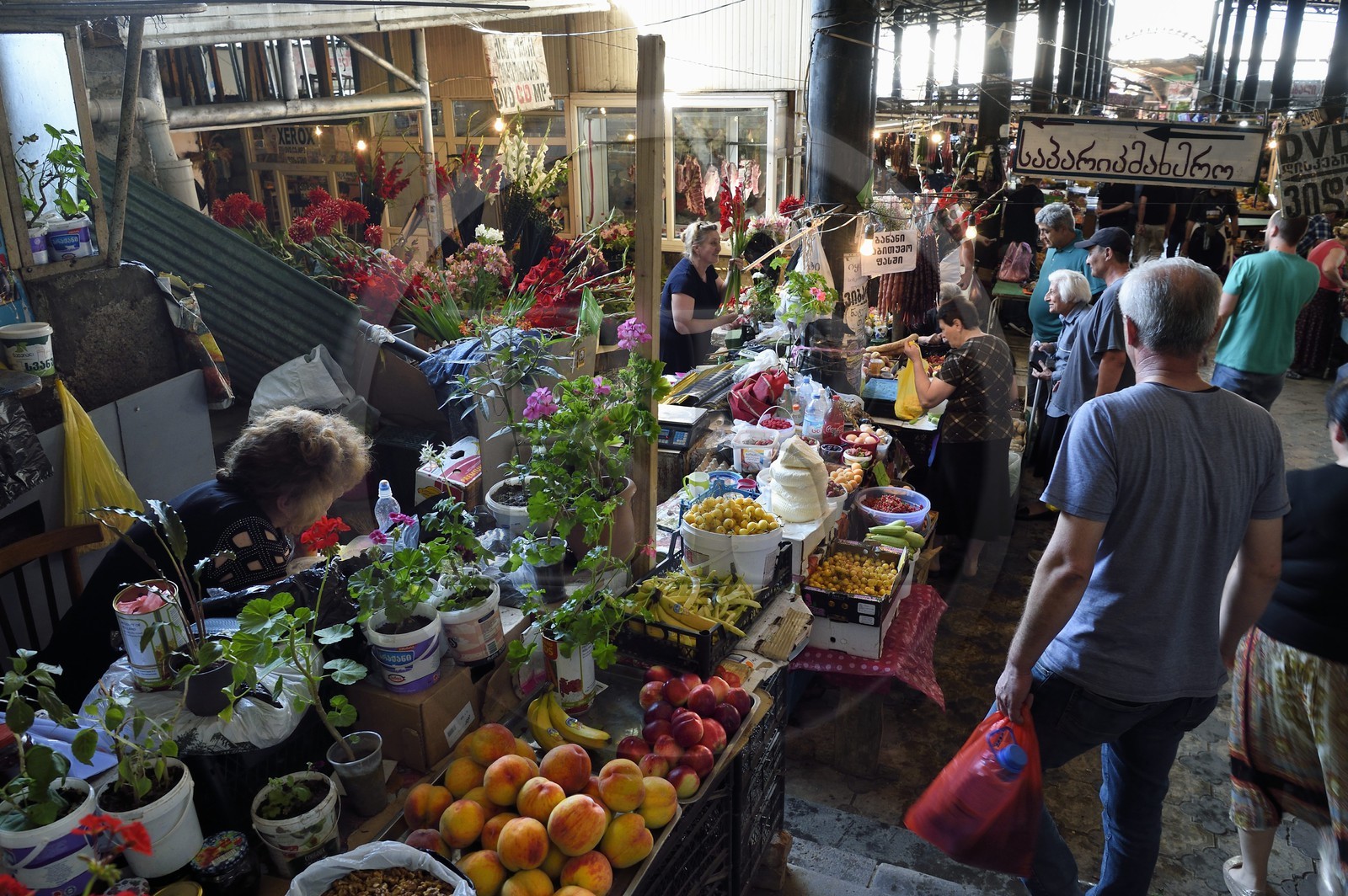 Géorgie, Kakheti, Telavi, le marché couvert