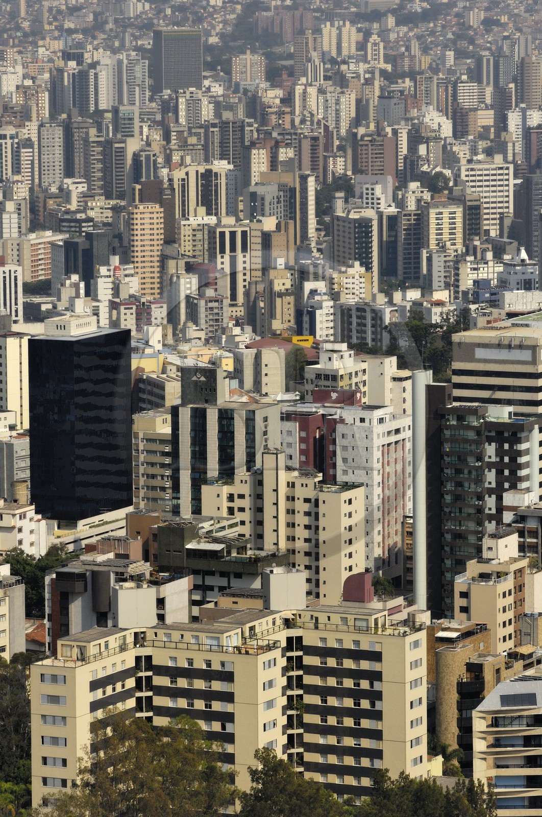 Brazil, Minas Gerais state, Belo Horizonte, skycrapers seen from the Mangabeiras