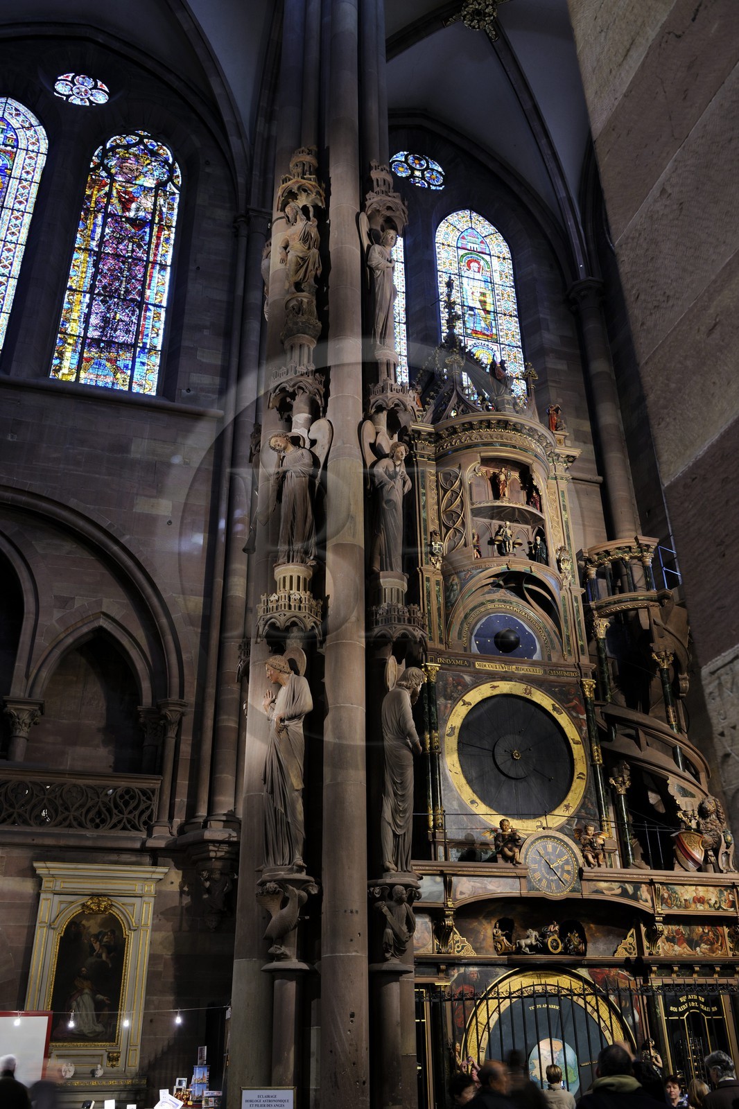France, Bas-Rhin (67), Strasbourg, la cathédrale Notre-Dame, le pilier des Anges sonnant la trompette céleste