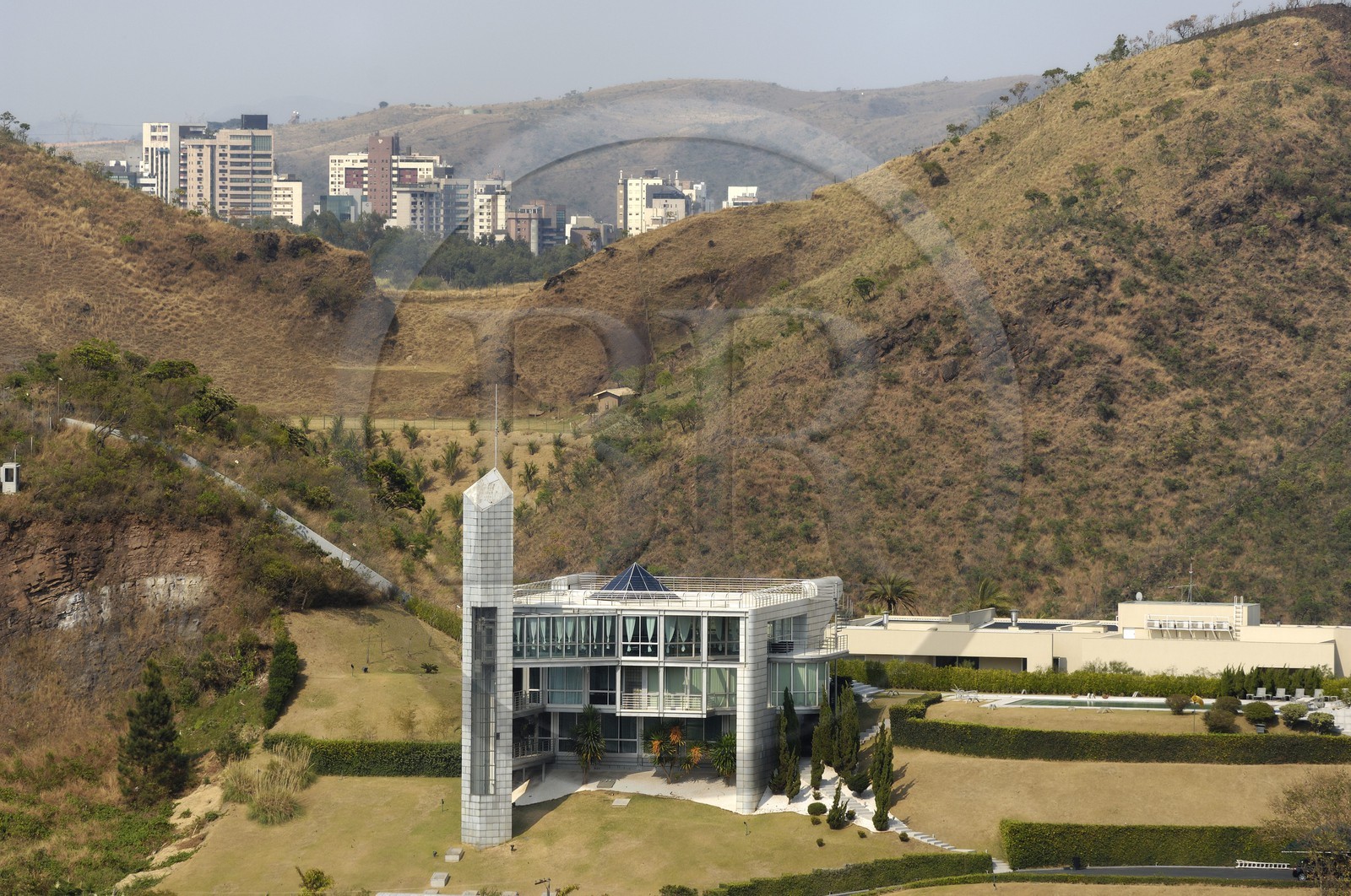 Brésil, Etat du Minas Gerais, Belo Horizonte, villa luxueuse sur les hauteurs de Mangabeiras