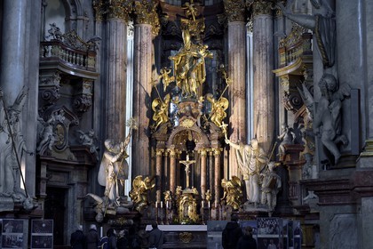 République Tchèque, Prague, centre historique classé Patrimoine Mondial de l'UNESCO, quartier de Mala Strana, l'église baroque Saint Nicolas (Sv. Mikulase)