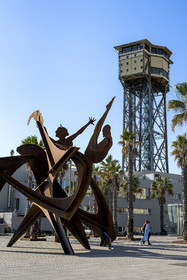 Espagne, Catalogne, Barcelone, La Barceloneta, Hommage à la Natation (Homenaje a la Natacion) (2004) sculpture de l'Alfredo Lanz