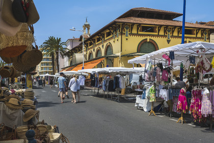France, Alpes-Maritimes (06), Menton, marché couvert, halle municipale