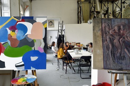 France, Paris (75), quartier de Saint-Germain-des-Prés, Ecole nationale supérieure des Beaux-Arts, batiment Chimay dans l'ancien Hotel de Chimay, espaces d'étudiants dans l'atelier Jean-Michel Alberola