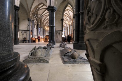 Royaume-Uni, Angleterre, Londres, Temple Church, gisants de 9 chevaliers de l'ordre des templiers à l’intérieur de la rotonde