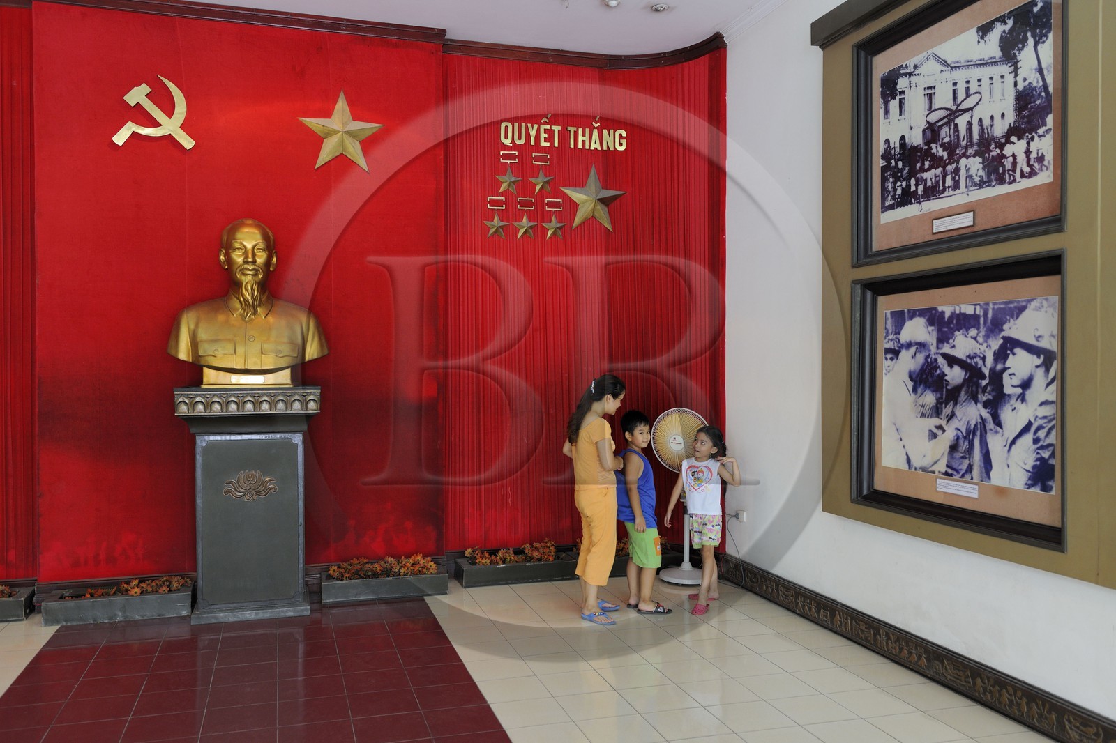 Vietnam, Hanoï, le musée de l'armée, buste de Ho Chi Minh